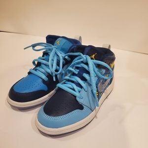 Kids Air Jordan 1 Mid Blue Void. Size 11c